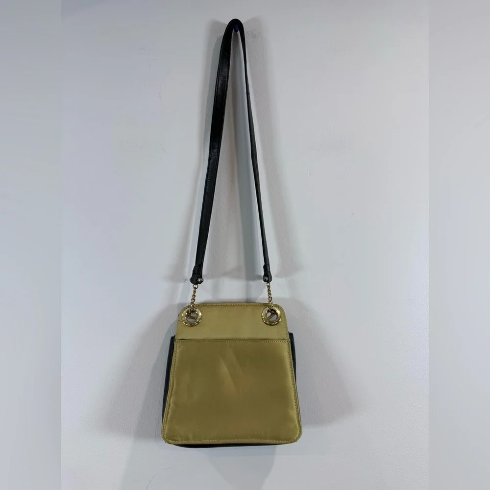 🔥Silver Blue Black Leather Crossbody Bag with Gold Hardware EUC🔥